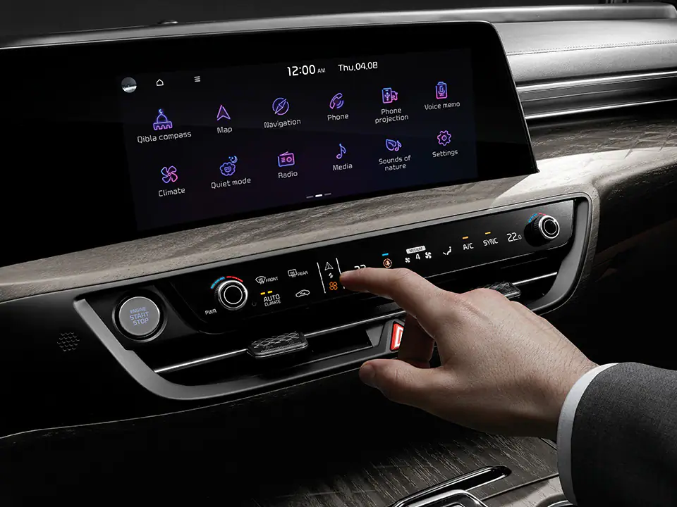 Infotainment / Air conditioning controls