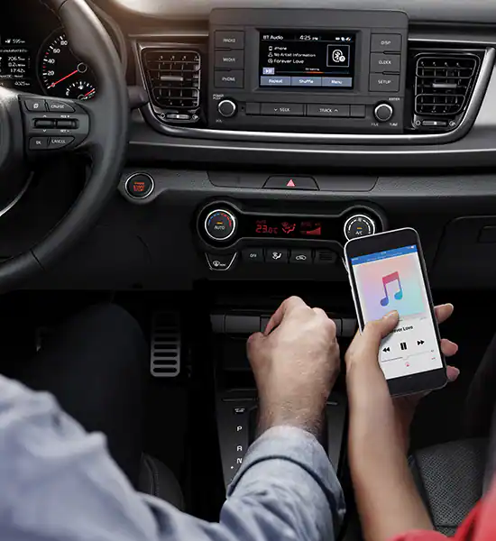 kia_rio_sc_4dr_gallery_interior_02_w